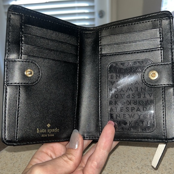 KATE SPADE ♠️ NEW YORK Shoulder Bag • EUC - Picture 4 of 10